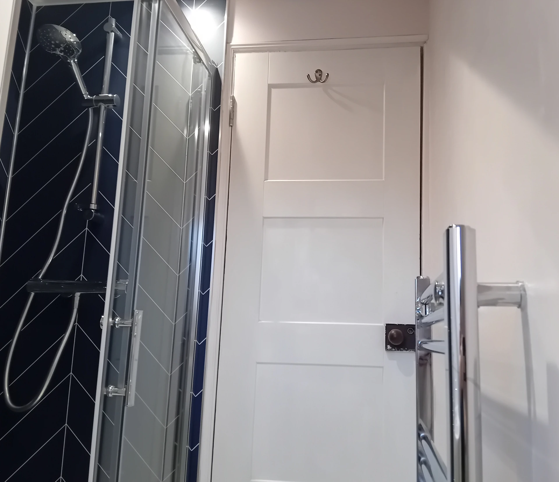 Shower I Westbay Apartment, Oban